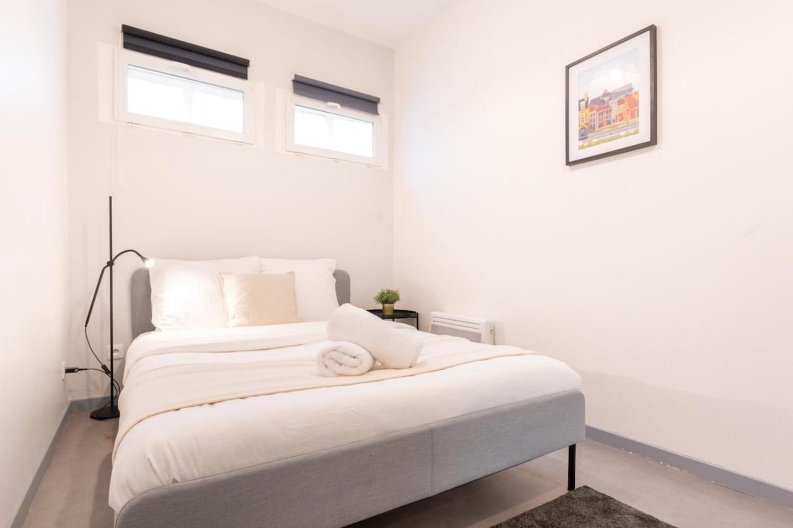 Lille Center - 4 Bedroom Duplex Apartment! ภายนอก รูปภาพ