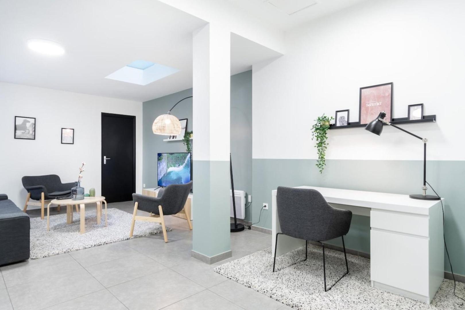 Lille Center - 4 Bedroom Duplex Apartment! ภายนอก รูปภาพ